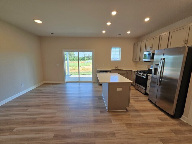 Building Photo - 1522 Yellowwood Ct