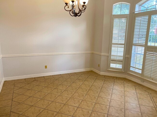 Building Photo - 21623 San Marino Dr