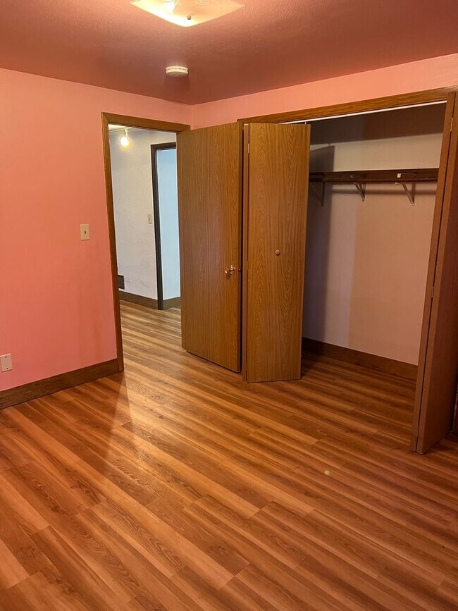 Building Photo - 4874 E Lawn Dr