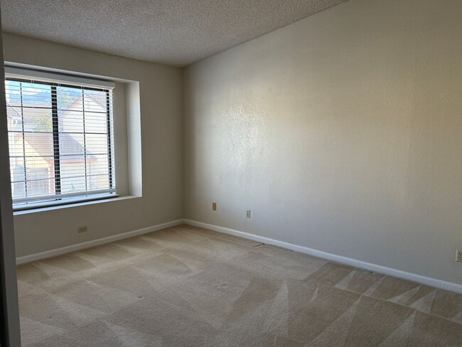 Building Photo - 4 Bedroom Almaden Home