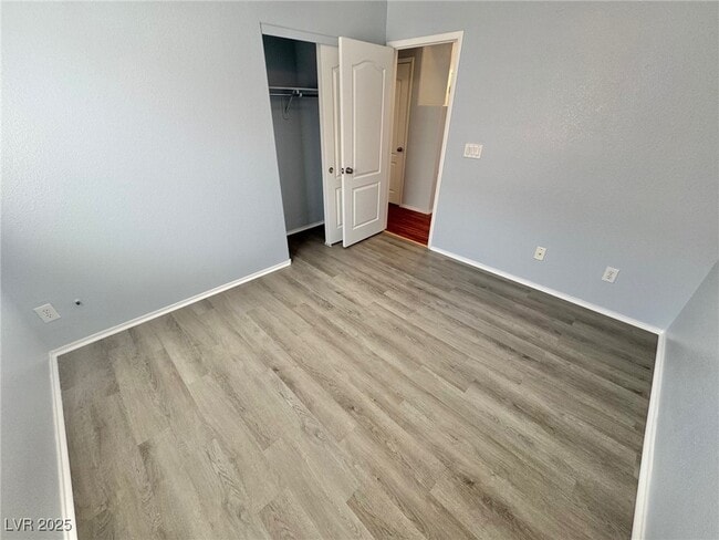 Building Photo - 2276 Chestnut Ranch Ave