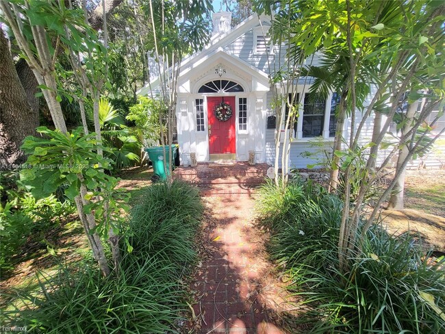 Building Photo - 4 br, 2 bath House - 38 SW 6th St