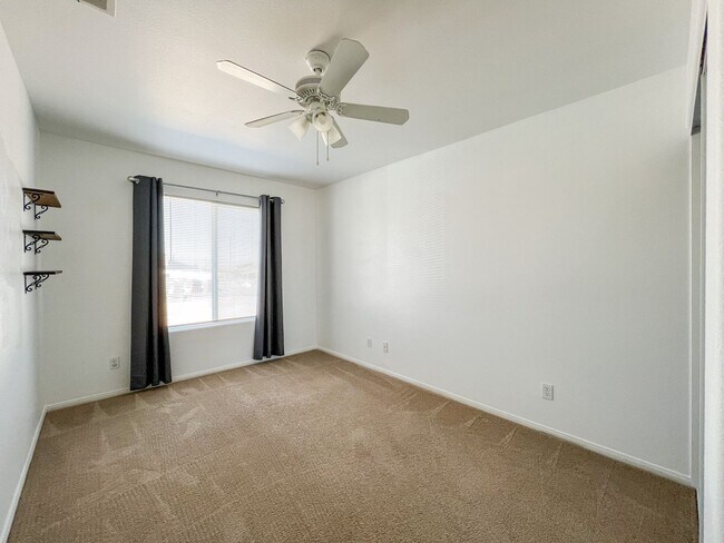 Building Photo - MOVE IN SPECIAL: $200 OFF FIRST MONTHS RENT!*