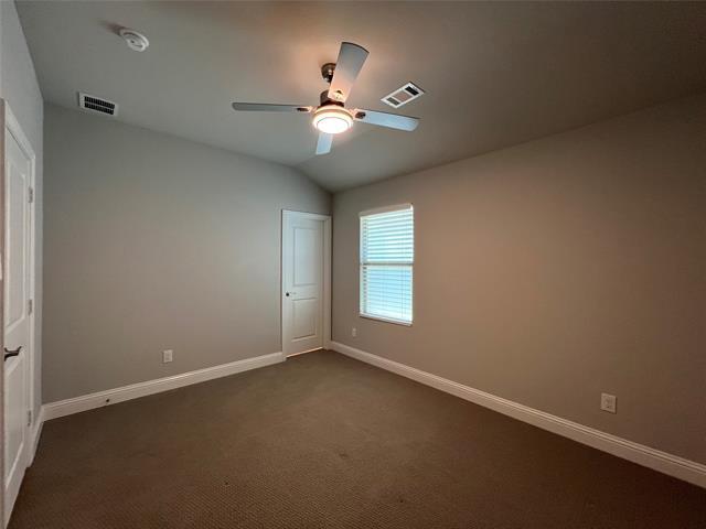 Building Photo - 2101 Sun Star Dr