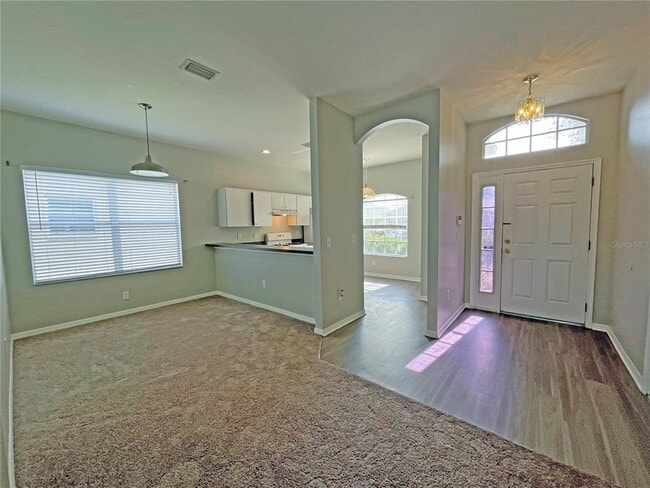 Building Photo - 24925 Vintage Ct