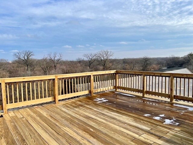 Building Photo - 960 S River Rd