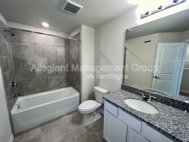 Building Photo - 2600 Bright Jewel St