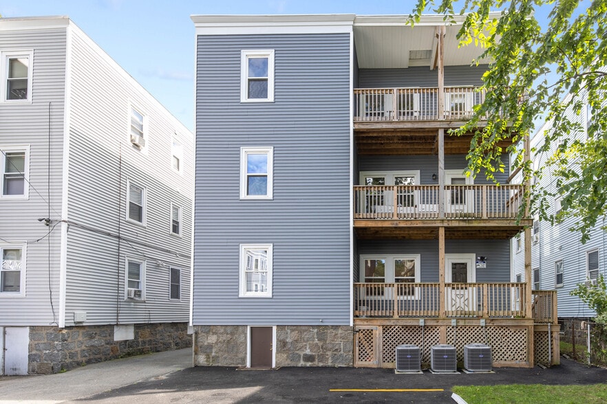Building Photo - 60 Lithgow St