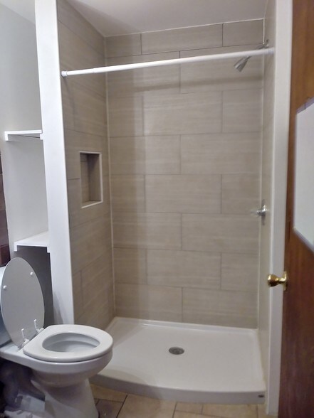 Building Photo - 1527 W Cullerton St