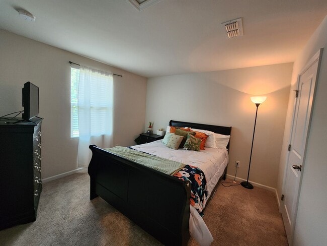 Building Photo - Nice 3 Bedroom Home in Robinson Park