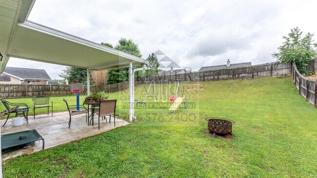 Building Photo - 22 Oakwood Dr