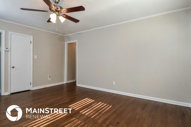 Building Photo - 304 Springtime Dr