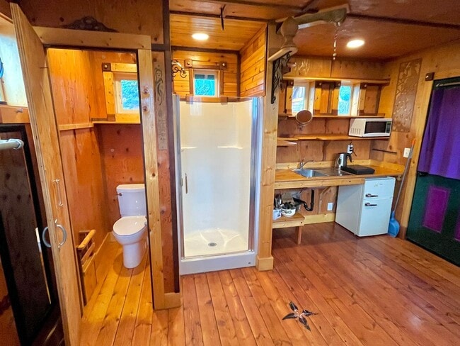 Building Photo - GANTJ01