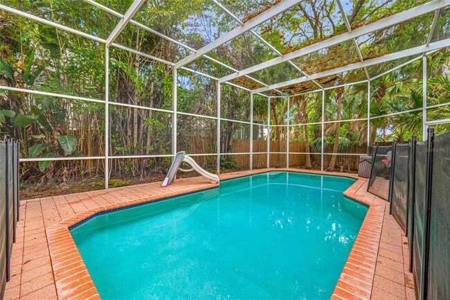 Building Photo - 2808 Southpointe Ln