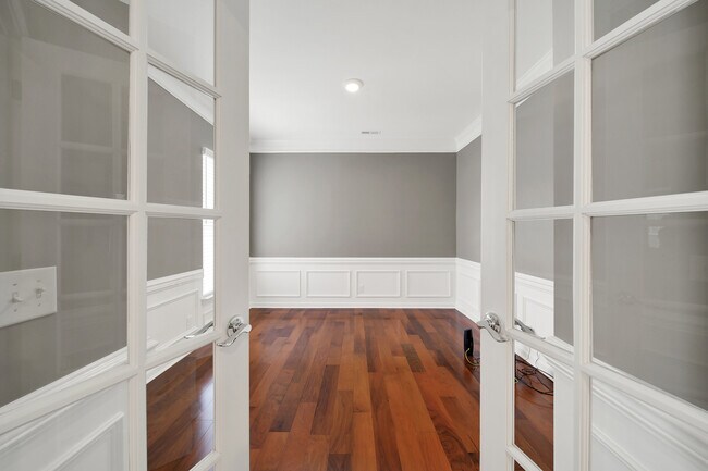 Building Photo - 45008 Wigeon St