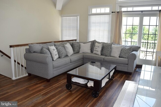 Building Photo - 205 W Brigantine Ave