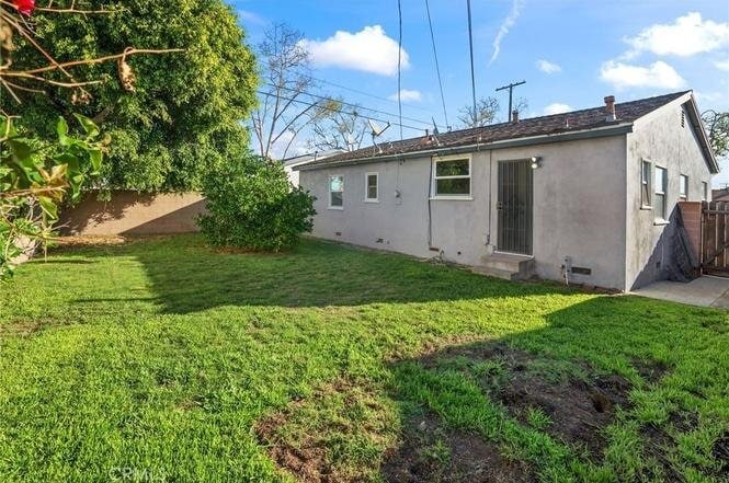 Building Photo - 18405 Haas Ave