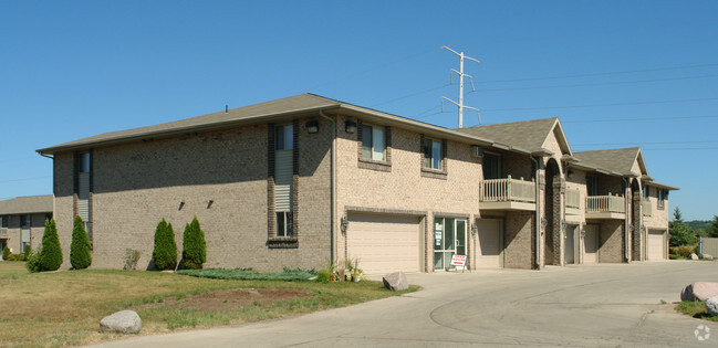 Building Photo - Wandering Brooks Estates