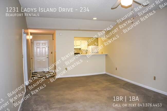 Building Photo - 1231 Ladys Island Dr