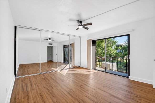 Building Photo - 198 Lake Arbor Dr