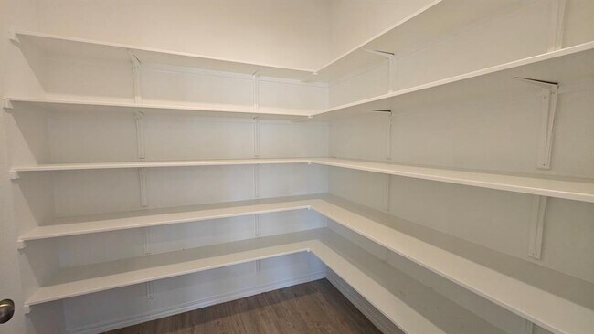 Building Photo - 106 Arbordale St