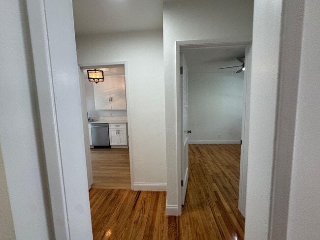 Interior Photo - 2028 Delaware Ave