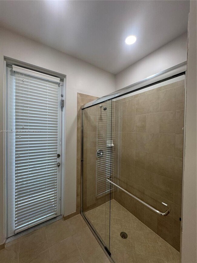 Building Photo - 17145 SW 92nd St