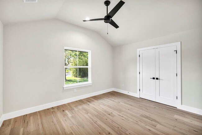 Building Photo - 8209 Polar Dr