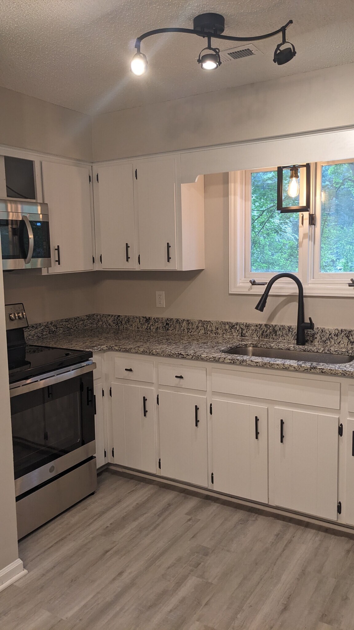 Building Photo - 4113 Arckelton Dr
