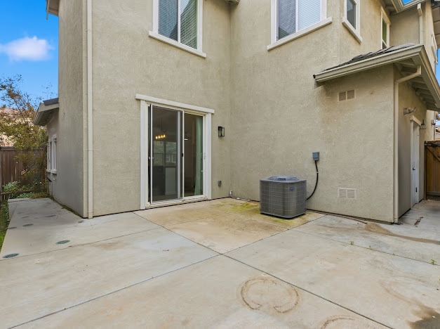 Building Photo - Spacious 3-bedroom home offering 1,785 sq ft of comfortable living space.