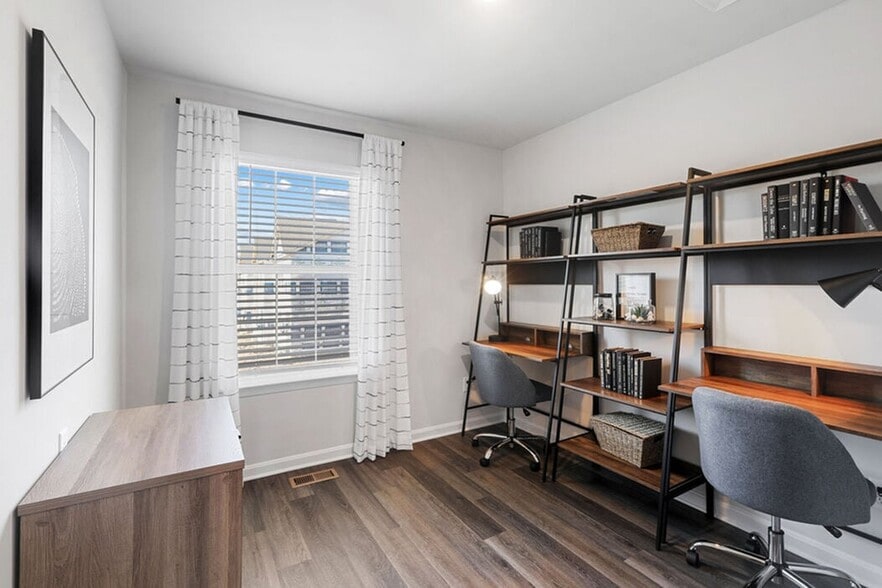 Home office in 2 Bedroom at West Wind Townhomes in Stephens City, VA - West Wind Townhomes