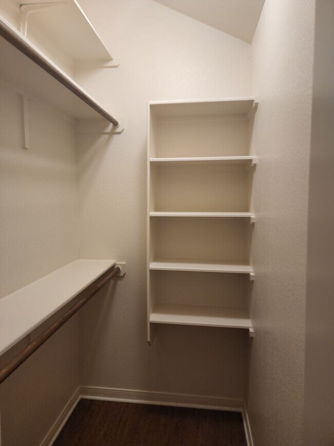 Building Photo - Gorgeous 2 bed/2 bath near Bunny Trail in Killeen!
