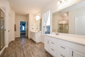 Building Photo - 4810 Emerson Manor Dr