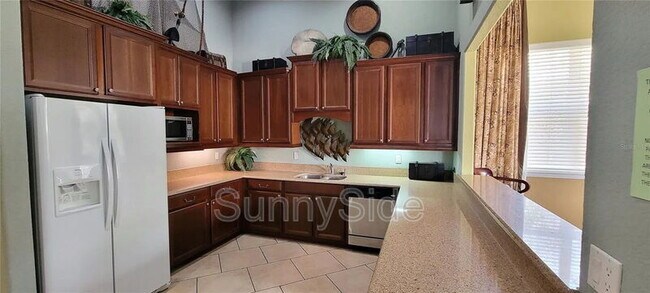 Building Photo - 2390 Caravelle Cir