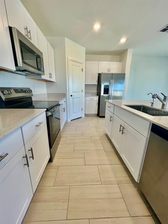 Building Photo - 9023 Bay Leaf Dr