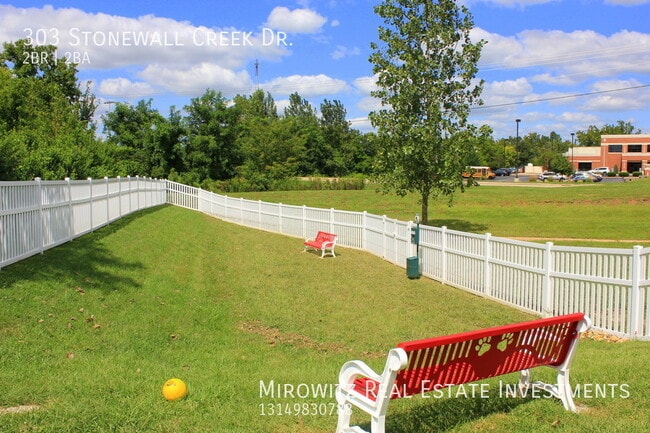Building Photo - 303 Stonewall Creek Dr