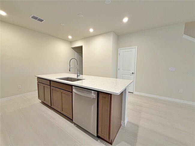 Building Photo - 16234 Merry Aly