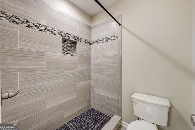 Building Photo - 950 Wilde Run Ct