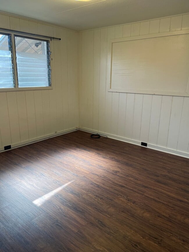 Building Photo - Aiea  - 4 Bedroom/2 Bath/1 Prkg - $2,800