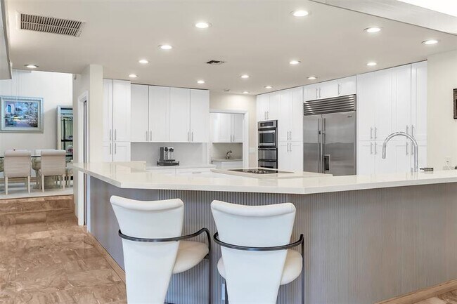 Building Photo - 18 Nurmi Dr