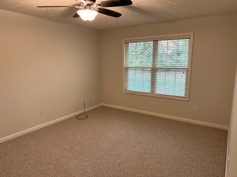 Building Photo - 7315 Windtree Oaks Way