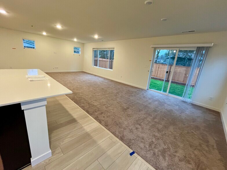 Building Photo - 715 184th Street Ct E