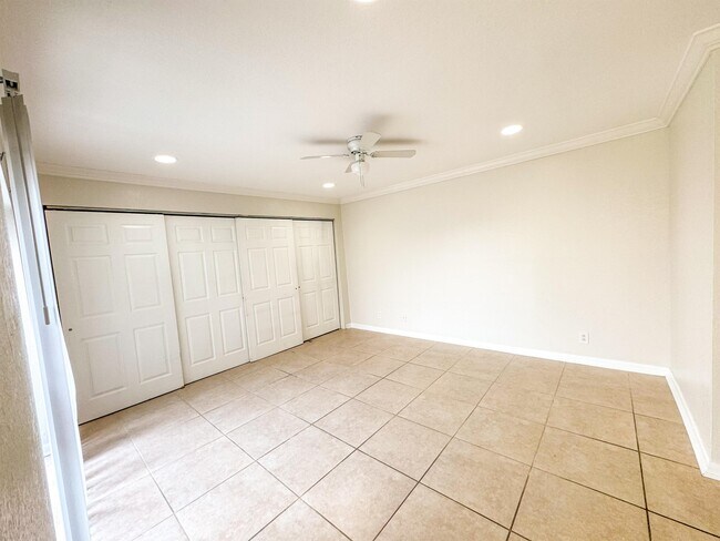 Building Photo - 1827 N Congress Ave