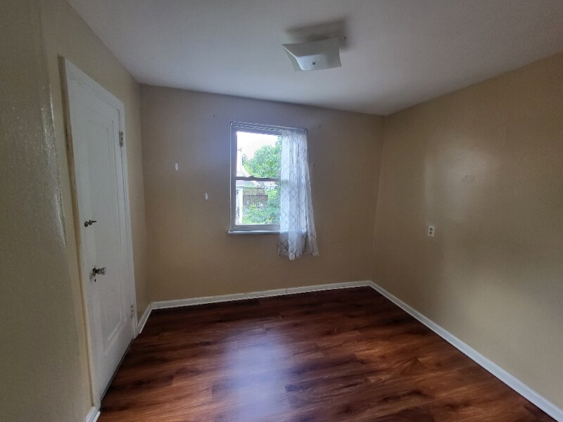 Building Photo - 5141 Sumter Ave