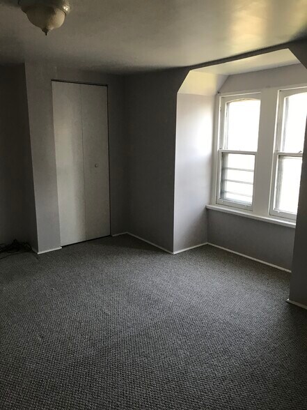 Building Photo - 3513 W Allegheny Ave