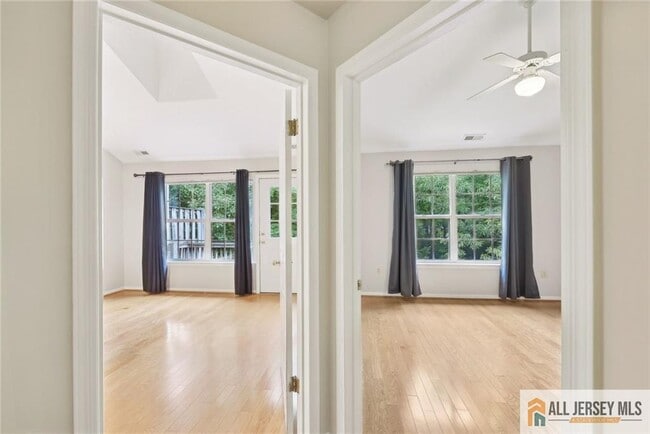 Building Photo - 624 Brickhouse Rd