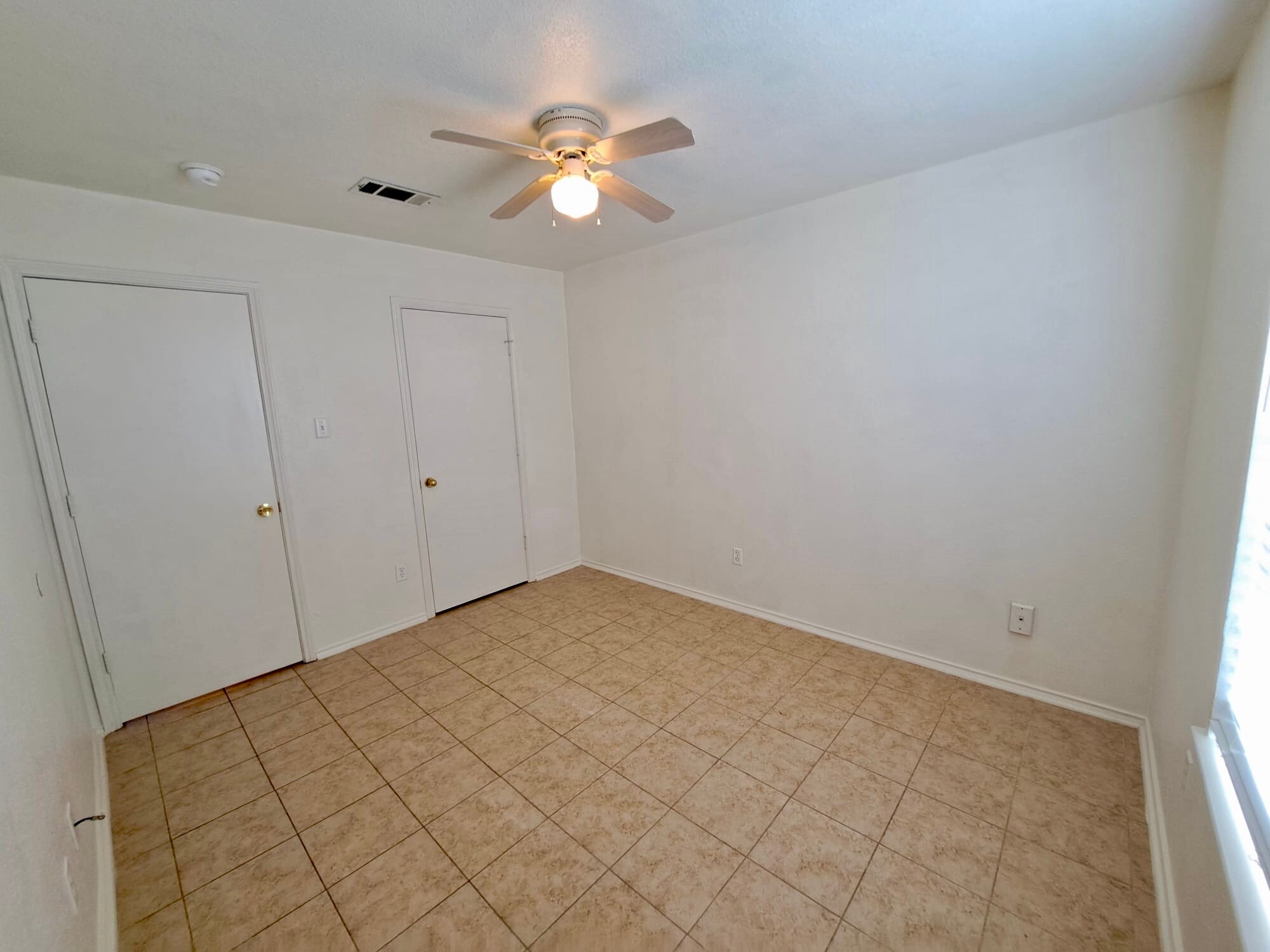 Building Photo - 5706 Greengate Dr