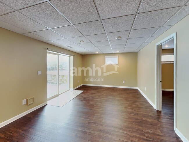 Building Photo - 1031 Buddleia Ct