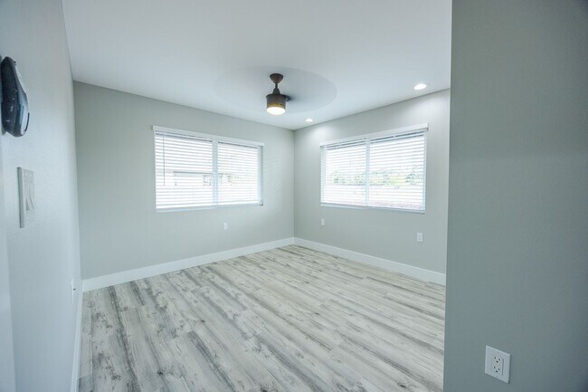 Building Photo - 3 Bedroom Unit in Keaau