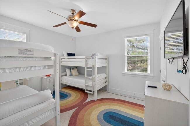 Building Photo - 28 Emerald Beach Cir